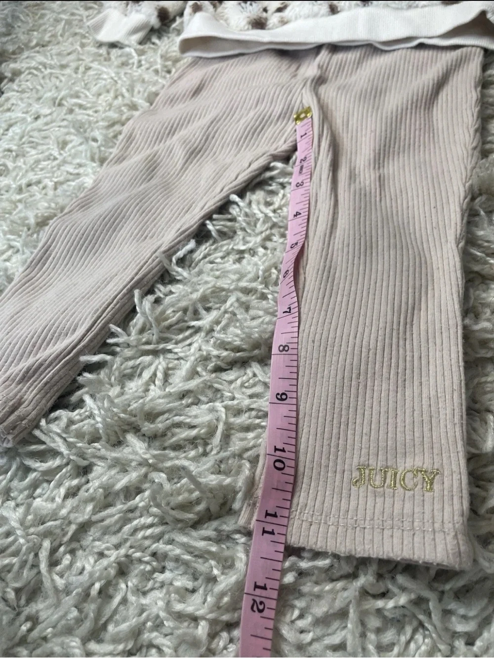 uicy Couture Baby Toddler 2 Piece Set 24M Faux Fur Cheetah Animal Print Beige